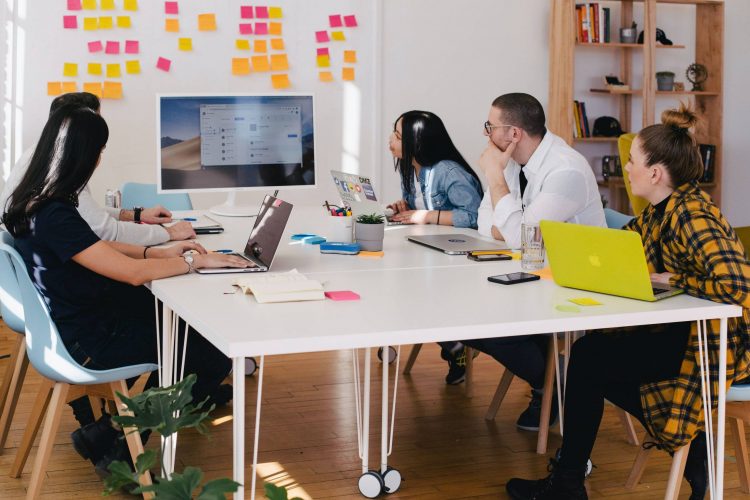 working hours act UK explained by Papershift