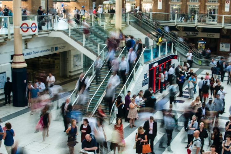 holiday staffing and rota planning in retail