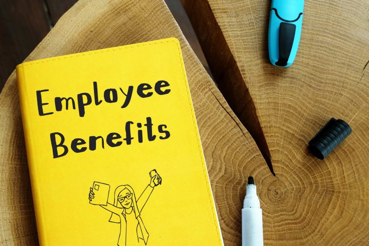 Employee benefits package in UK explained by Papershift